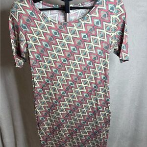LuLaRoe Geometric Pattern Dress in Pink and Cream